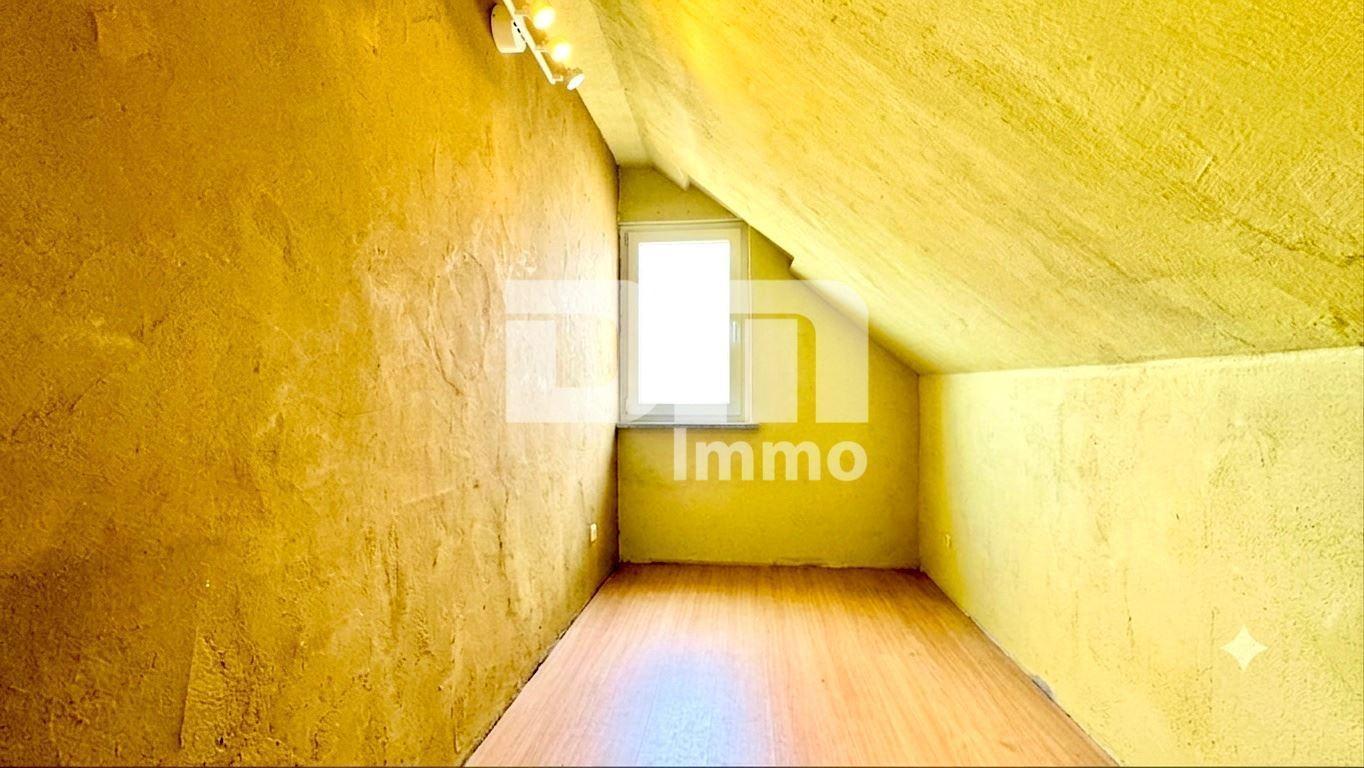 Wohnhaus OG / DG Abseite / Ankleide