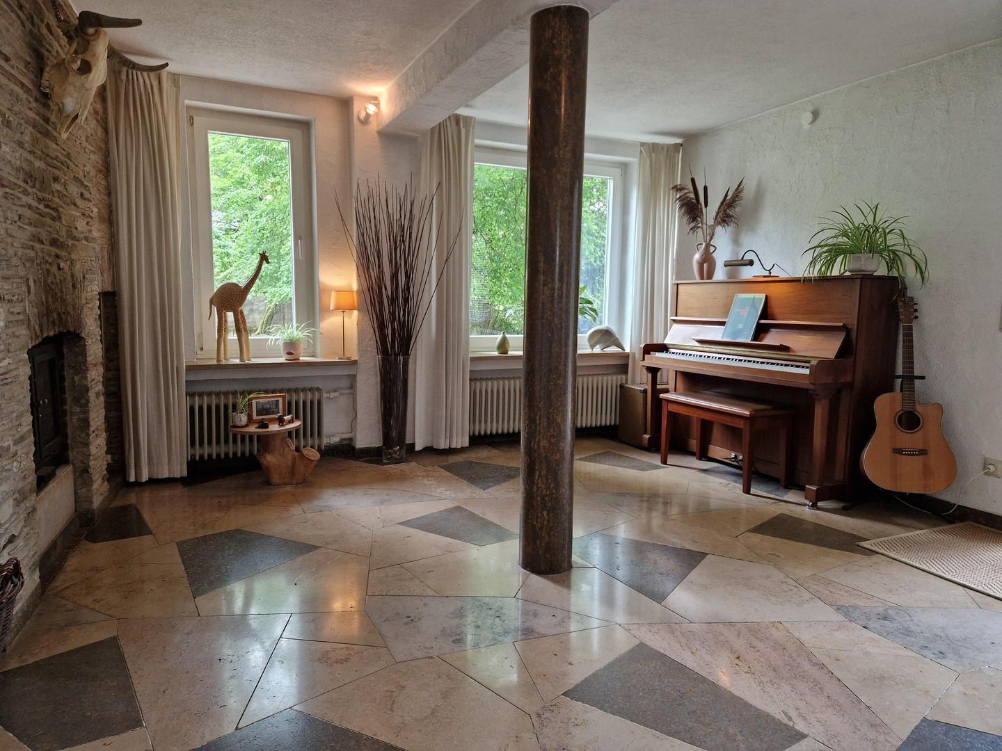 Kaminzimmer