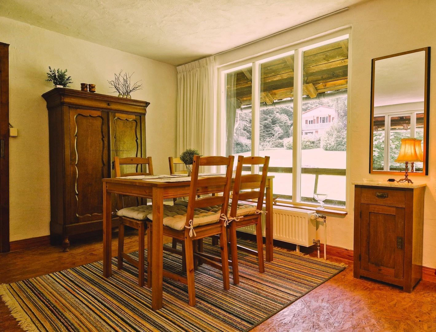 Wohn-Schlafzimmer Bienenhaus