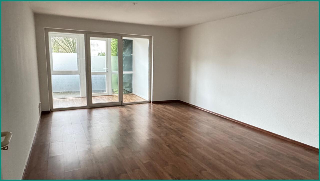 Sehr viel Platz in der Wohnung im Erdgeschoss auch im Wohn-Esszimmer mit...