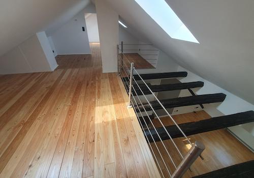 Dachg. rechts Spitzboden