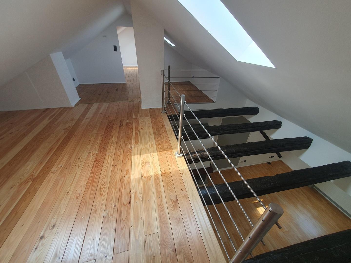 Dachg. rechts Spitzboden