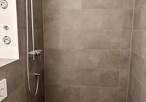 Gästebad mit Dusche