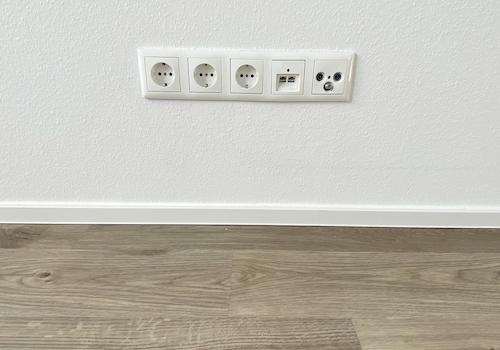 DETAIL: Multimedia + Glasfaser