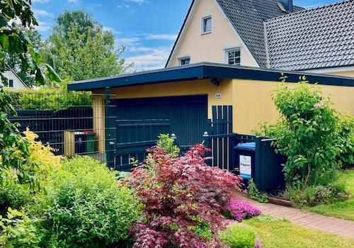 Großzügige Doppelgarage