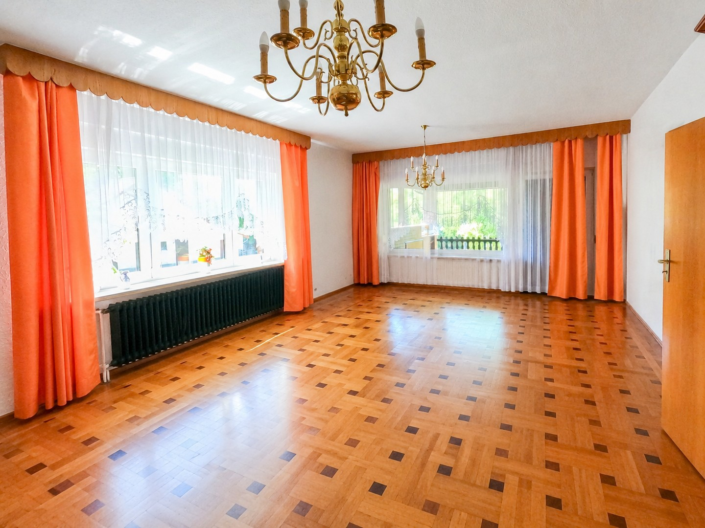Wohnzimmer/Esszimmer