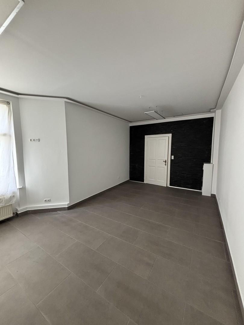 Wohnzimmer, Blick zum Flur