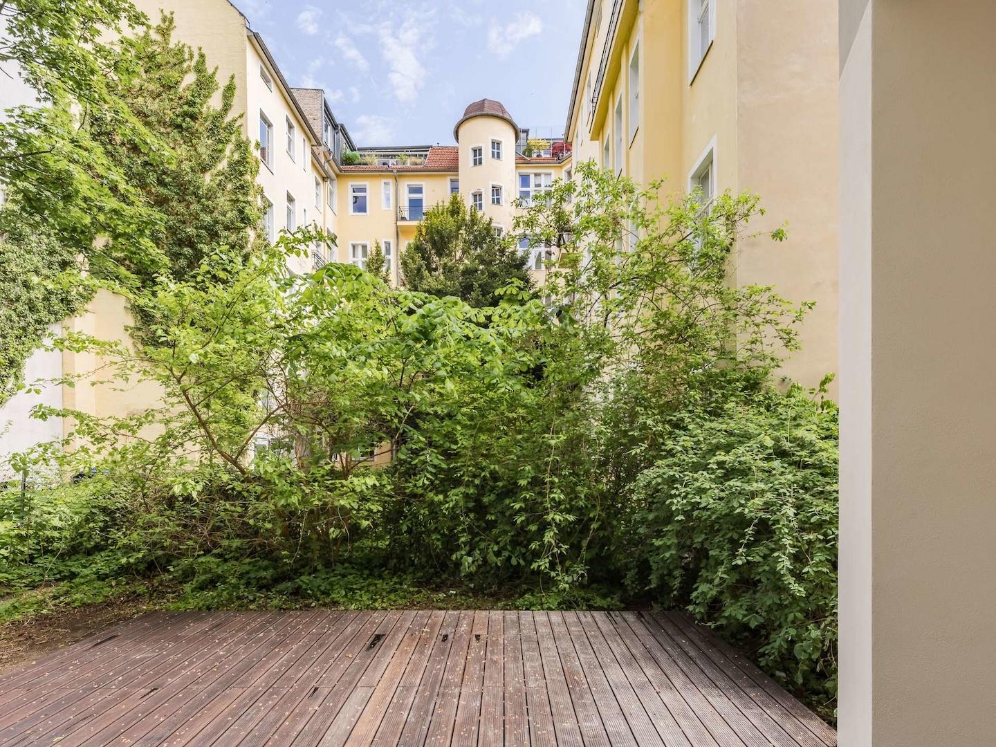 Terrasse und Garten