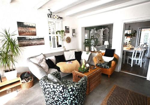 EG-Blick ins Wohnzimmer