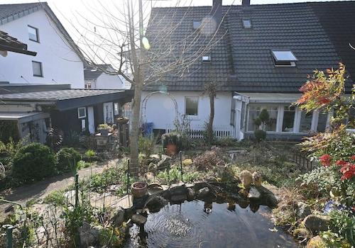 Garten mit Teich