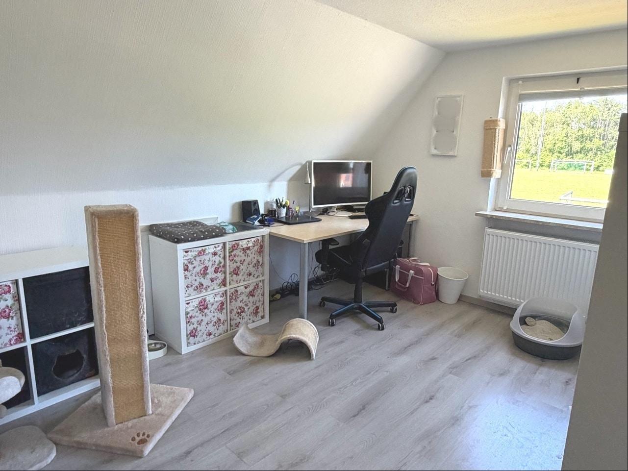 weiteres Zimmer im Dachgeschoss