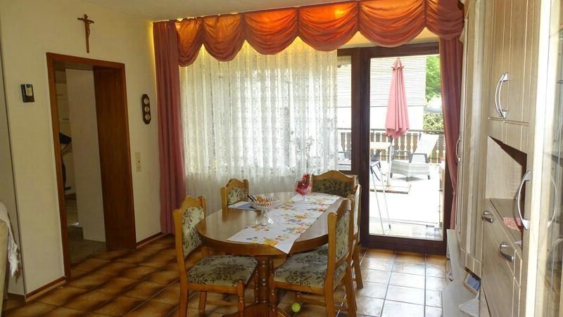 Wohnzimmer zum Balkon