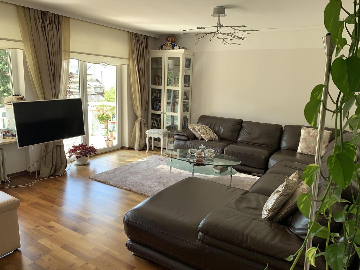 Wohnzimmer  27 qm