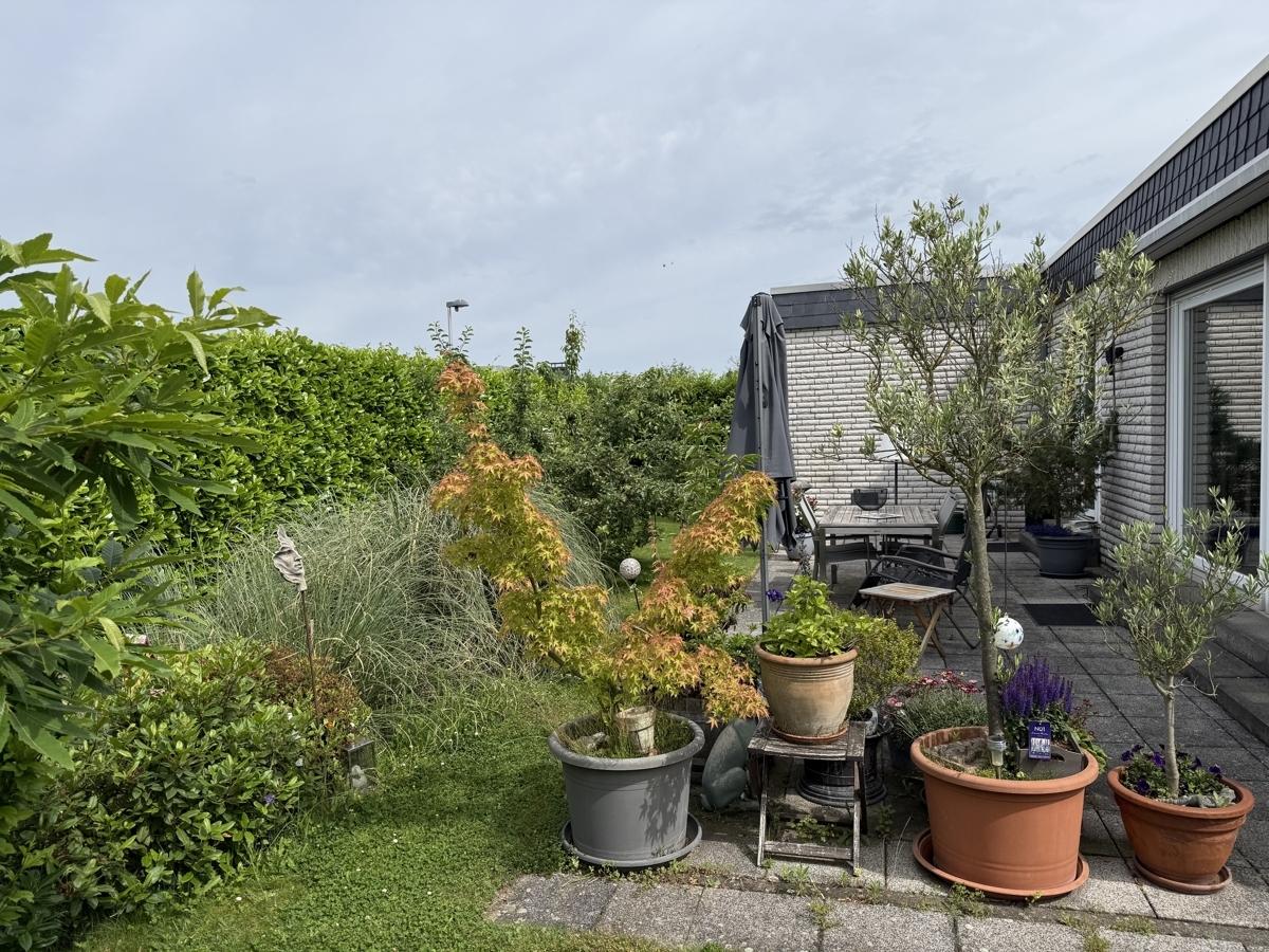 Rückansicht mit Garten