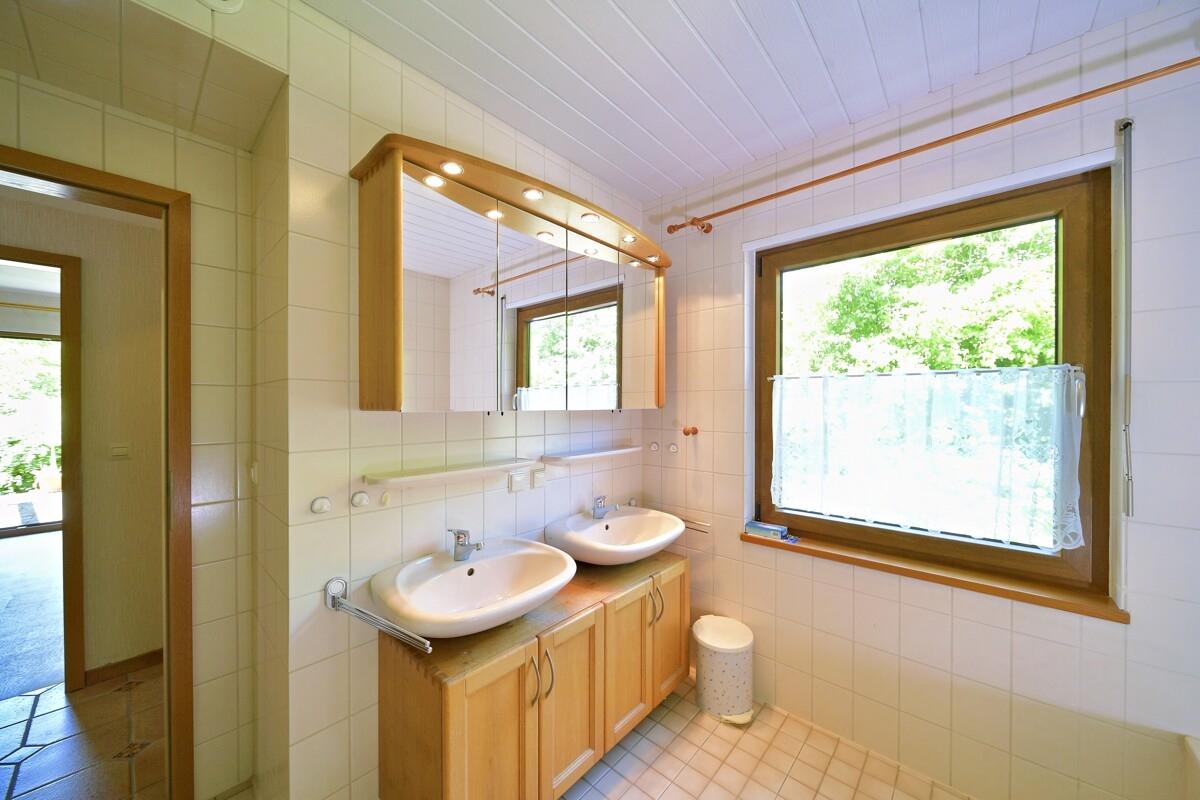 Badezimmer Blick 2