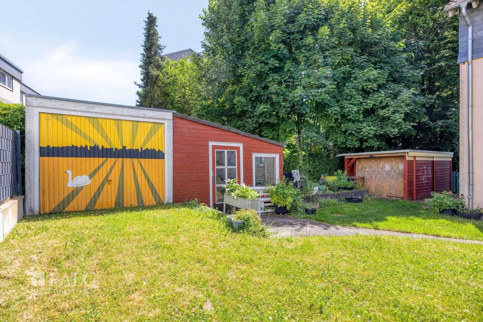 Garage als Werkstatt und Fahradschuppen