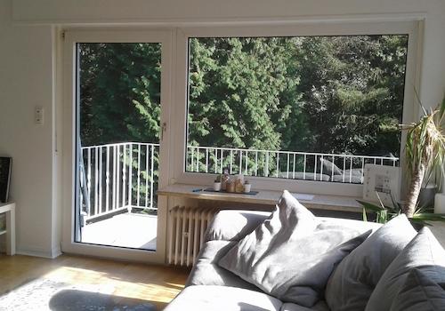 geräumiger Balkon mit Blick