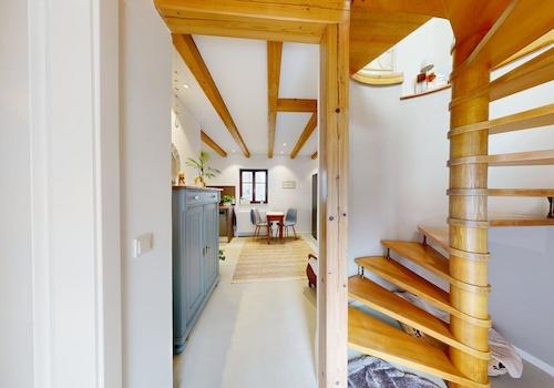 Treppe ins DG