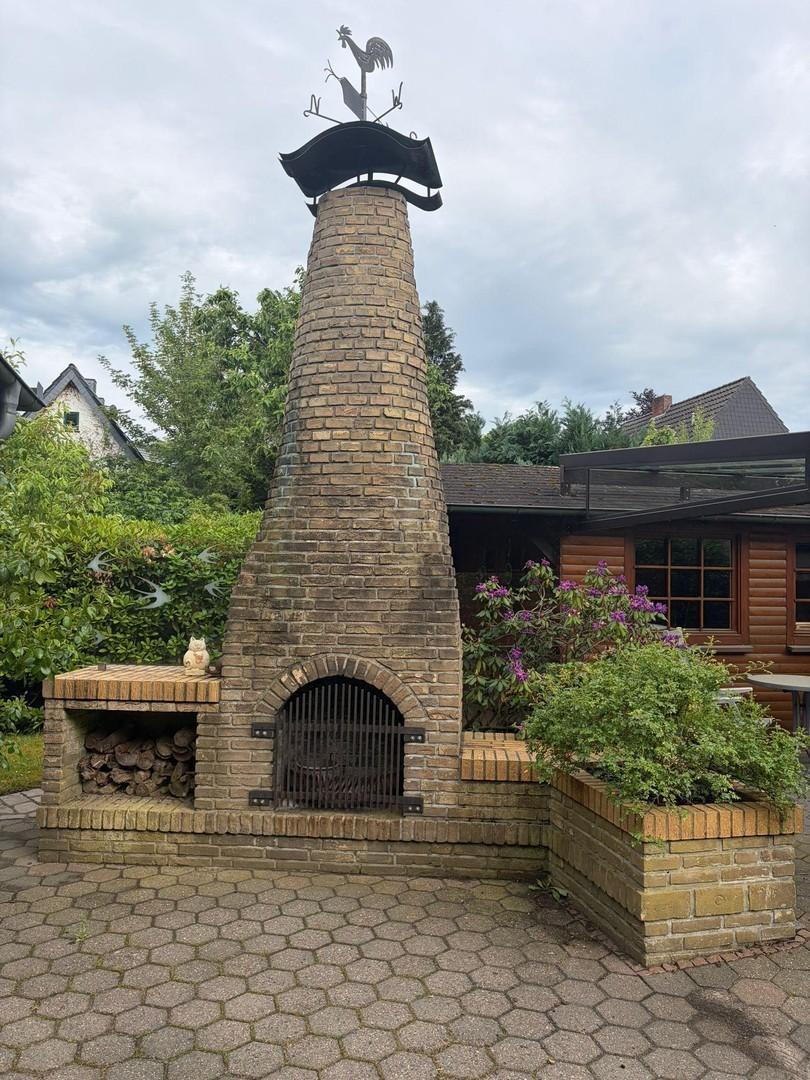 Schöner Kamin für Sommerabende