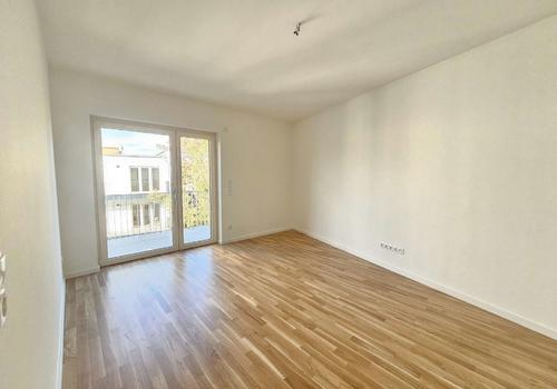 Schlafzimmer mit Balkonzugang