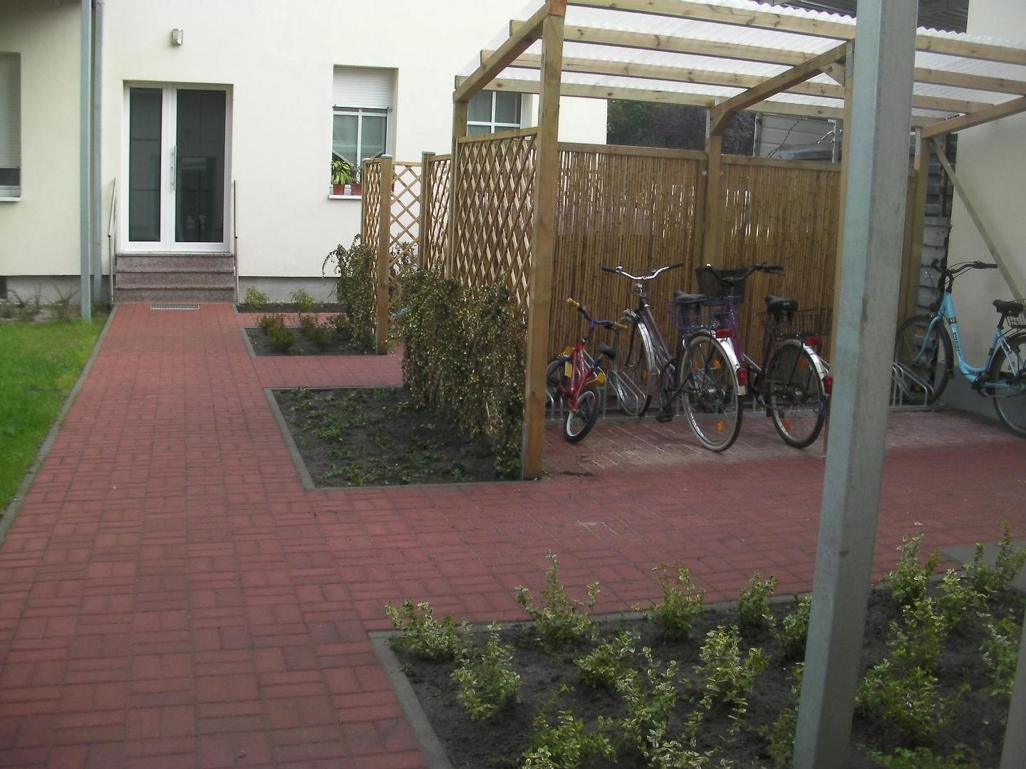 Fahrradabstellplatz außen