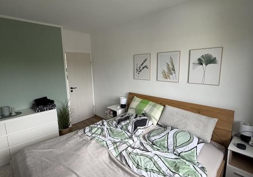 Schlafzimmer (2)