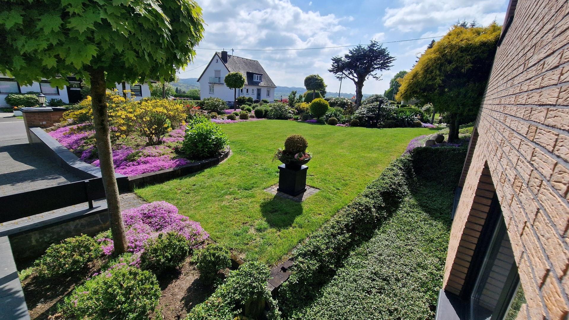 Garten Vorderseite 