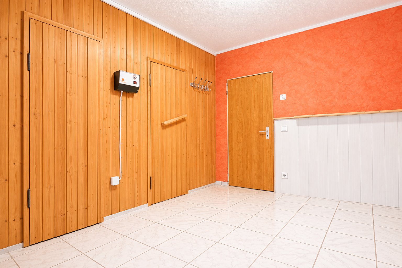 Kellerbereich mit Sauna
