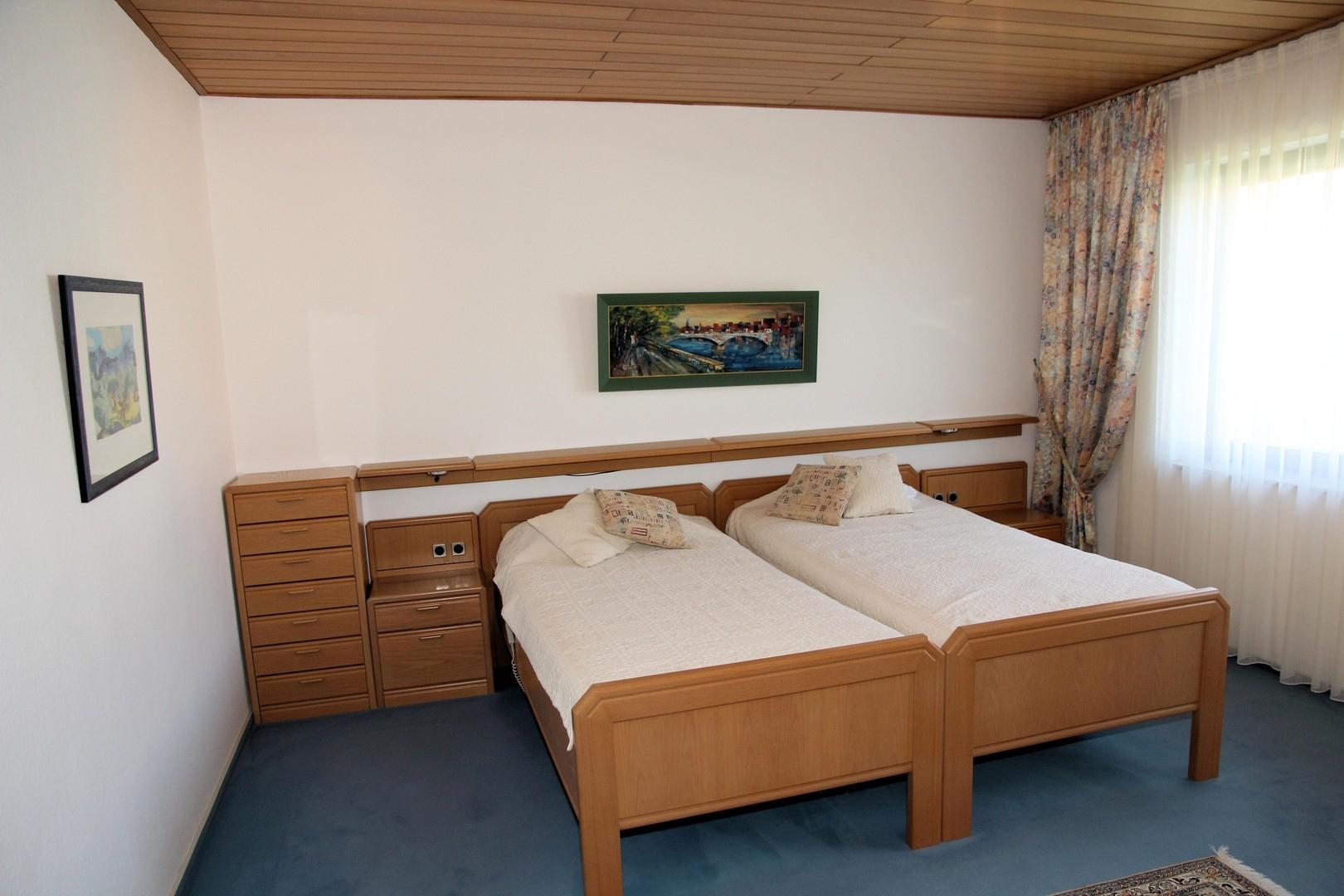 Schlafzimmer - 1