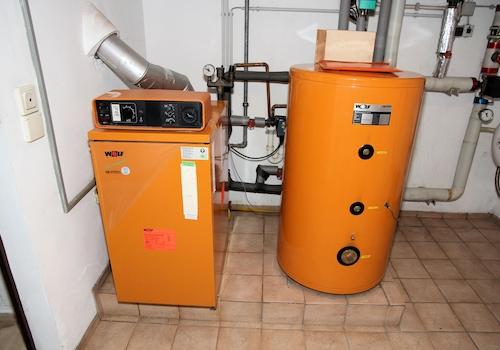 Heizung und Warmwasserspeicher