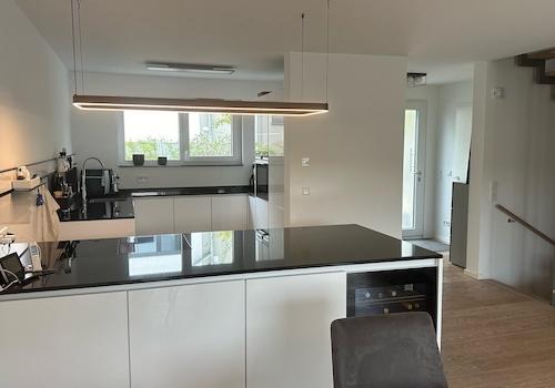 Küche inkl. Weinkühlschrank