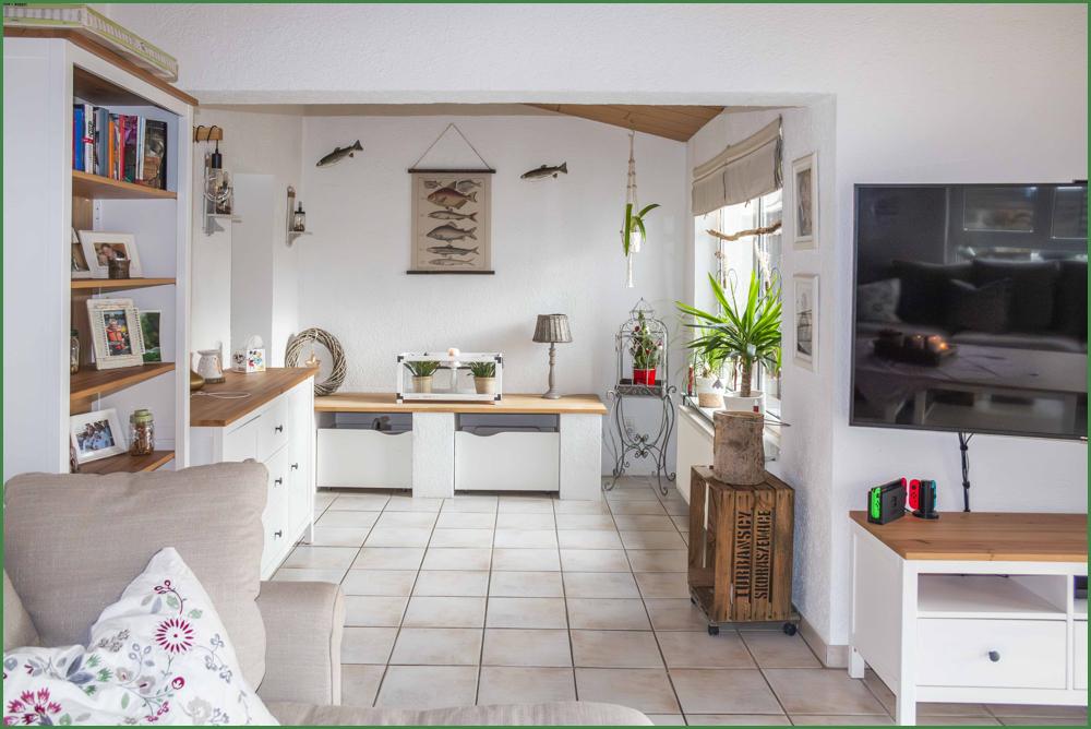 Wohnzimmer linke Seite