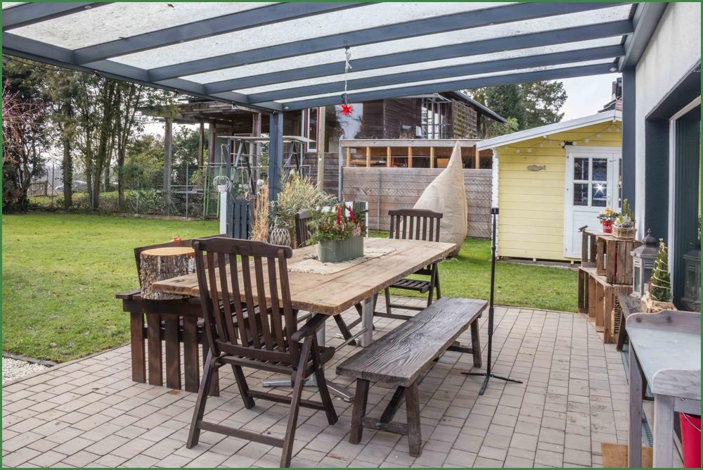 Überdachte Terrasse