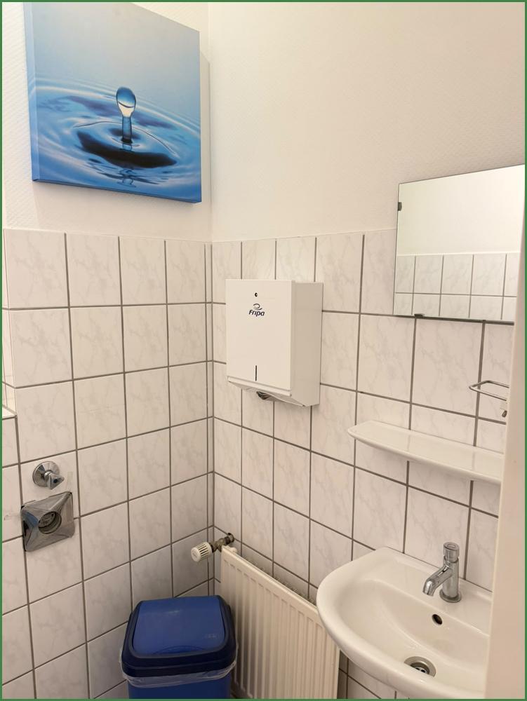 Kundentoilette rechte Seite