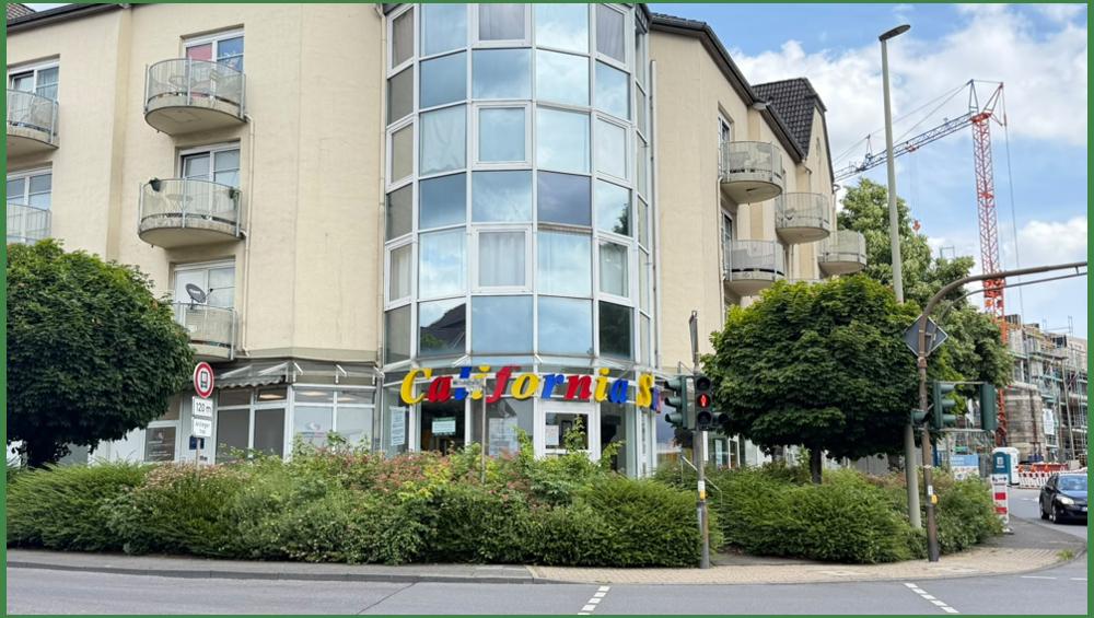 Außenansicht Mittelstraße Kreuzung