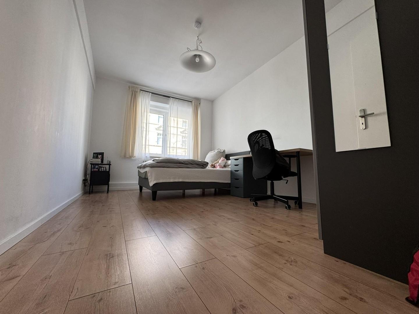 Kinder-/Gäste-/Arbeitzimmer