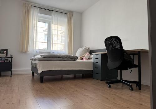 Kinder-/Gäste-/Arbeitzimmer