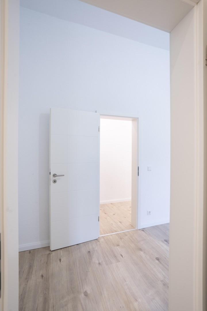 Schlafzimmer - 3 (vom Bad aus)