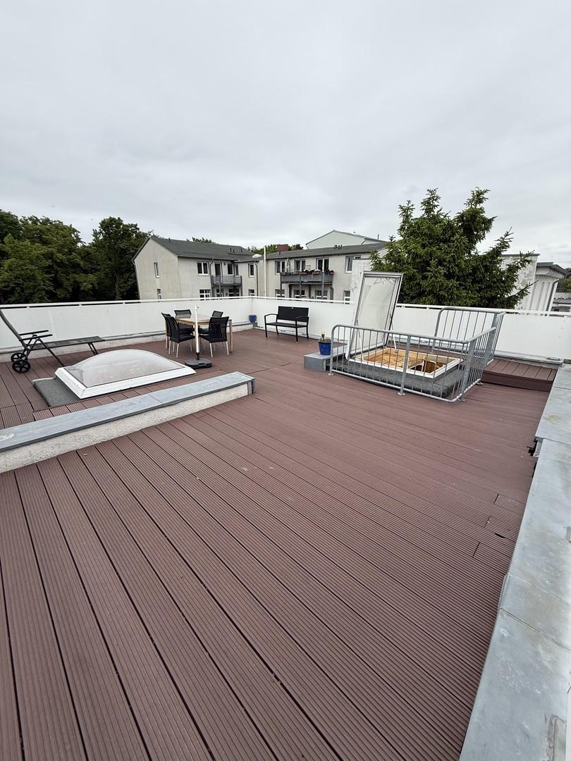 Großzügige Dachterrasse
