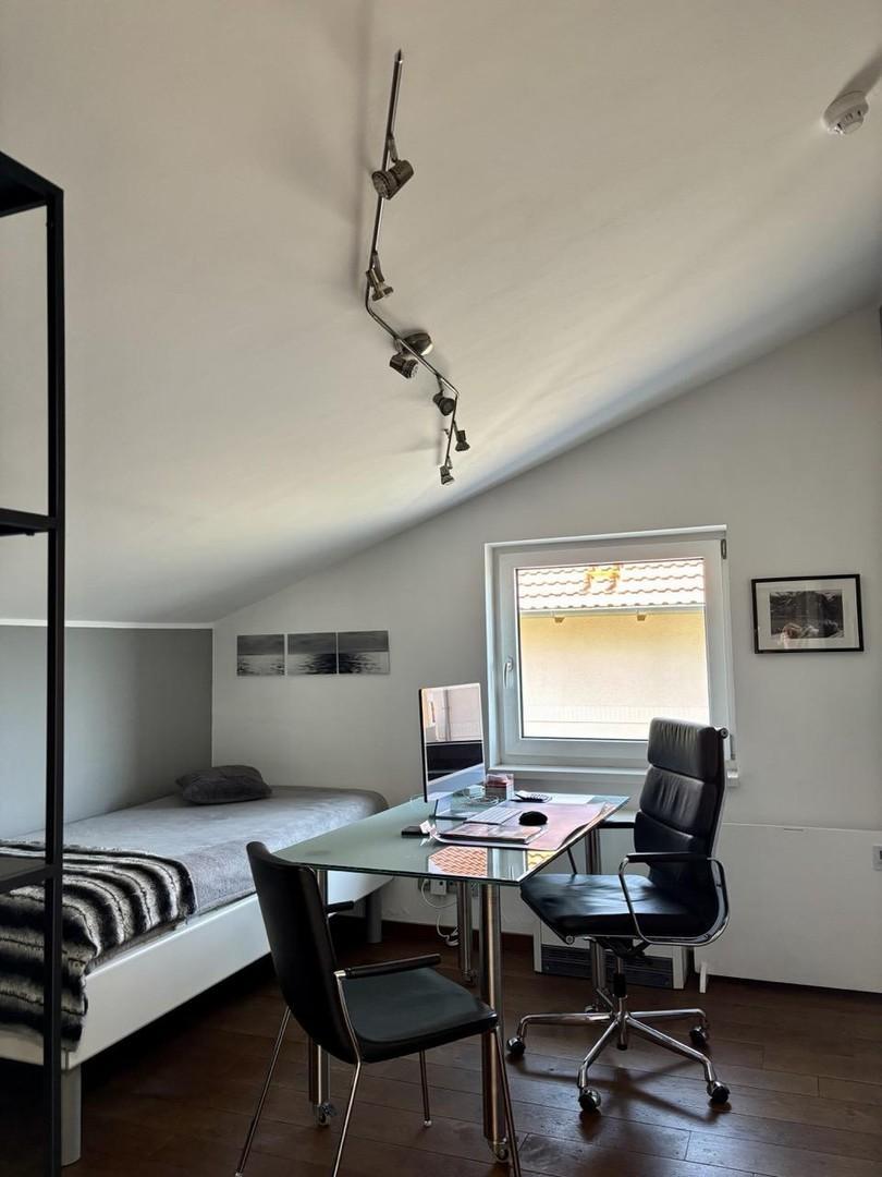 Gäste-, Kinderzimmer, Büro