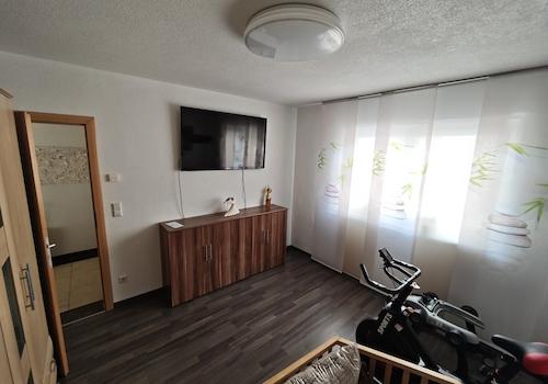 Büro/ Schlafzimmer Erdgeschoss