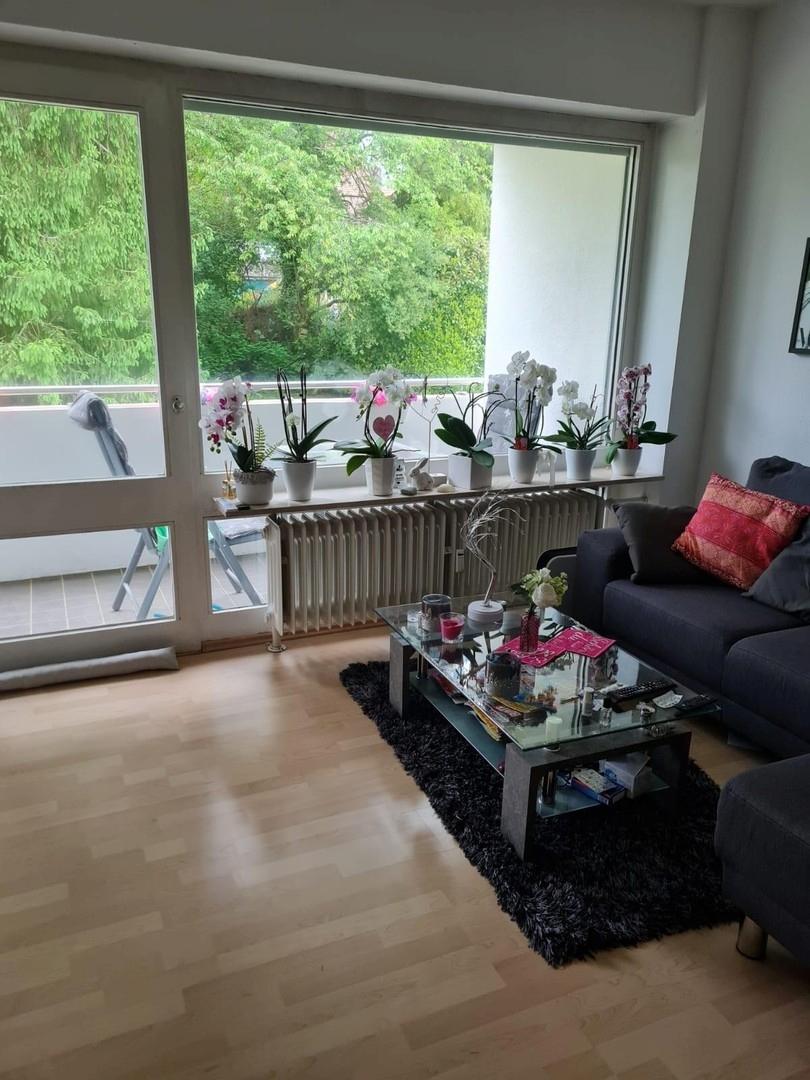 Wohnzimmer möbliert