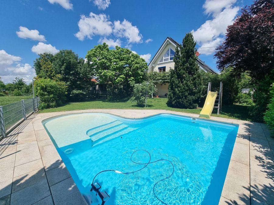 Pool/ Garten