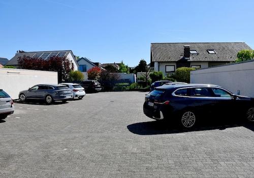 Pkw-Stellplatz