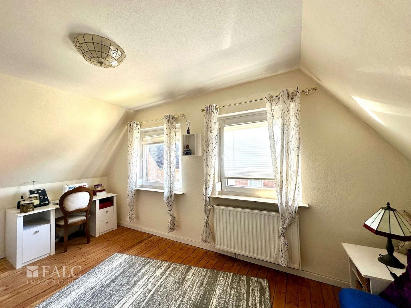 Arbeitszimmer OG