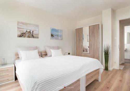 Schlafzimmer rechts