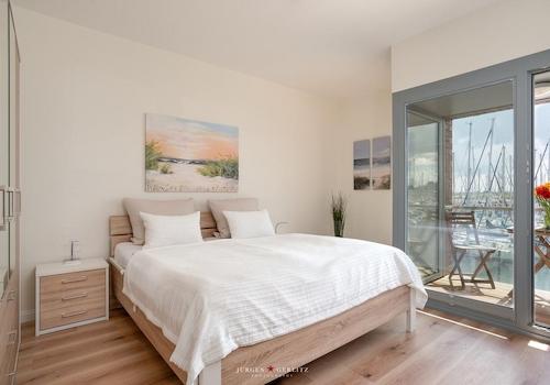 Schlafzimmer links