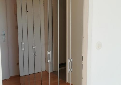 Vollverspiegelter Einbauschran