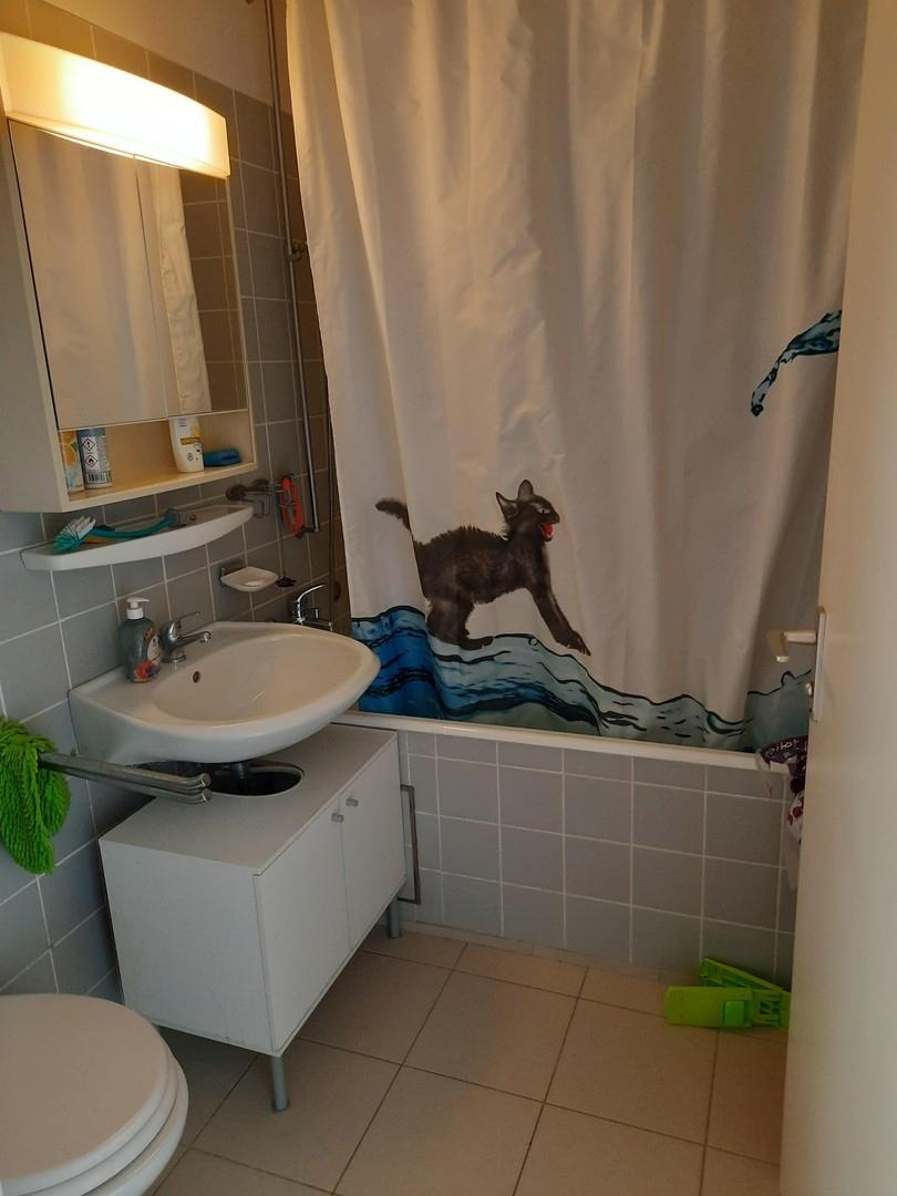 Bad mit Wanne