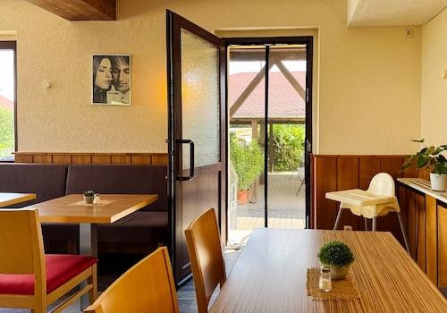 Zur Terrasse